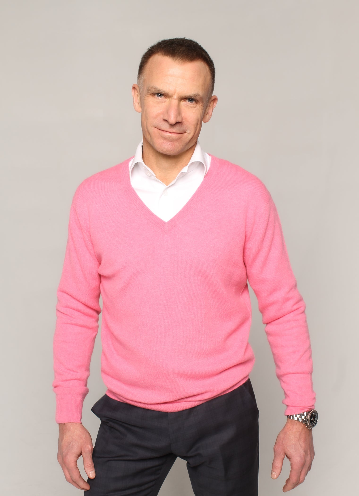 V-hals kashmirgenser hot pink