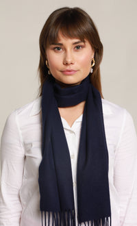 Kashmirskjerf med frynser marineblå